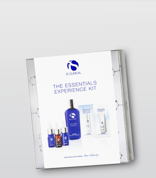 iS Clinical The Essential Experience Kit